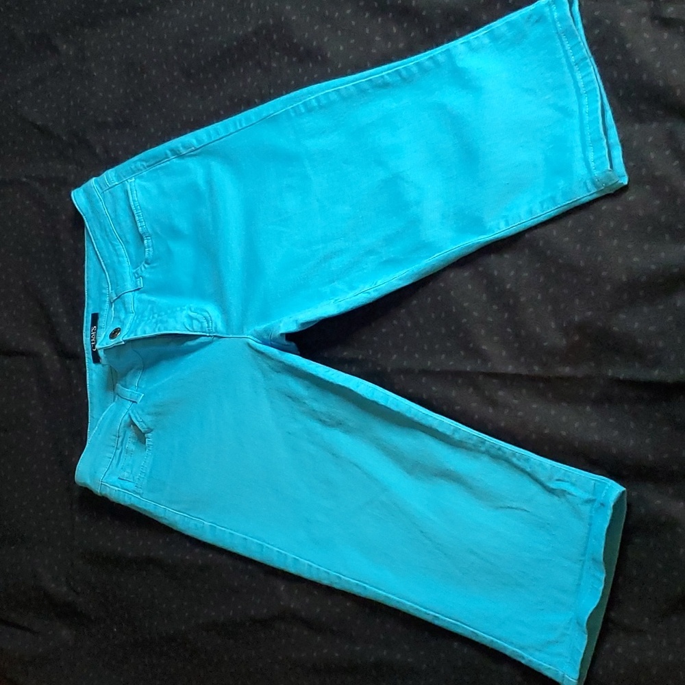 Blue capri